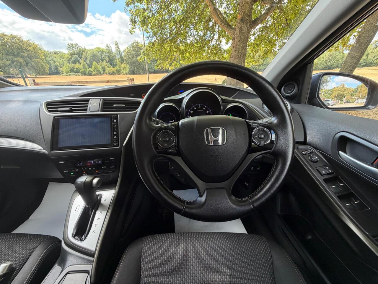 Honda Civic — photo 16