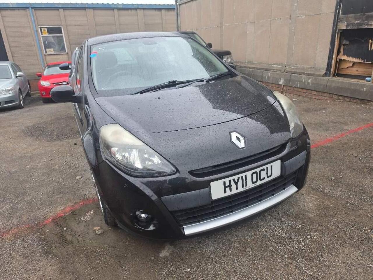 Renault Clio — photo 1
