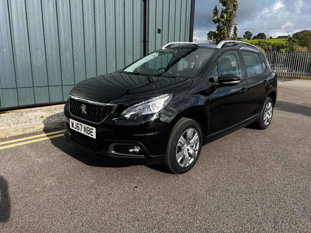 Peugeot 2008 — photo 2