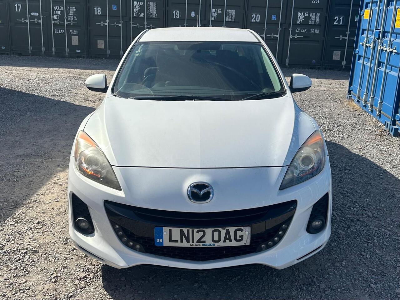 Mazda Mazda3 — photo 9
