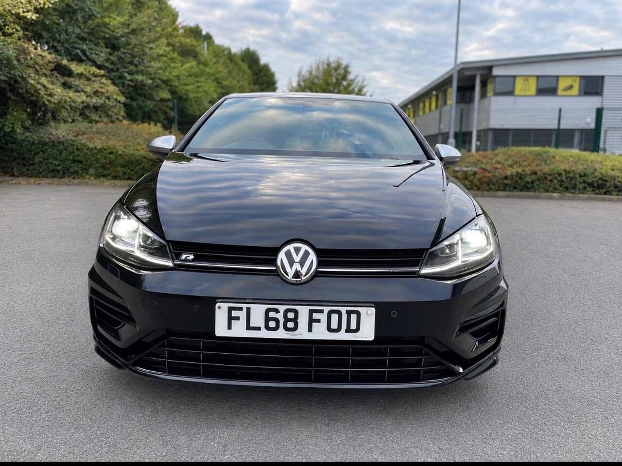 Volkswagen Golf — photo 3