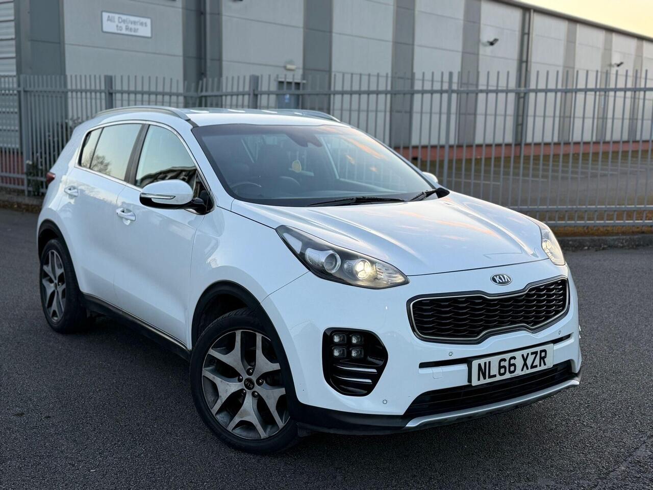 Kia Sportage — photo 1