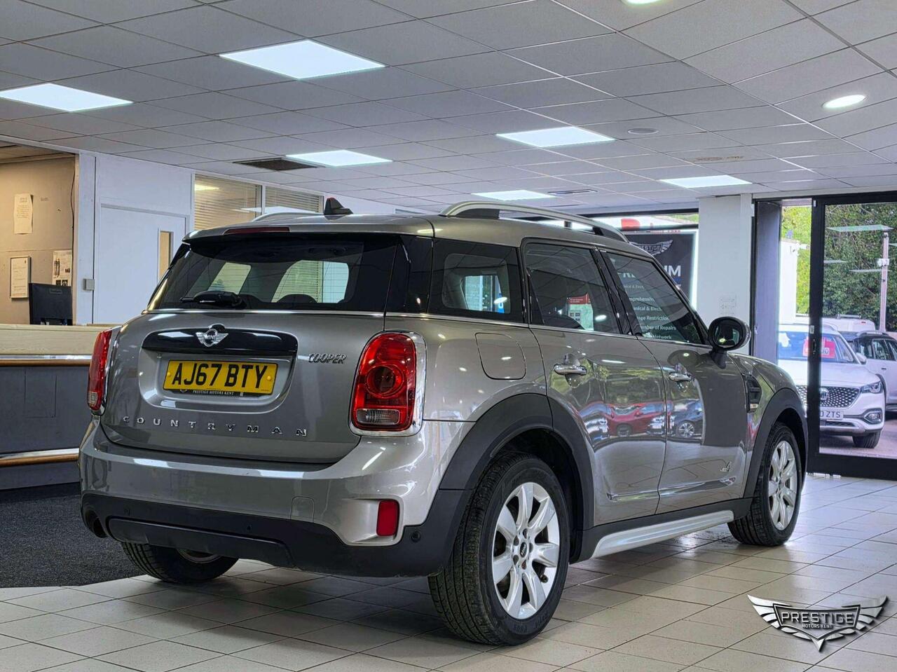 MINI Countryman — photo 5