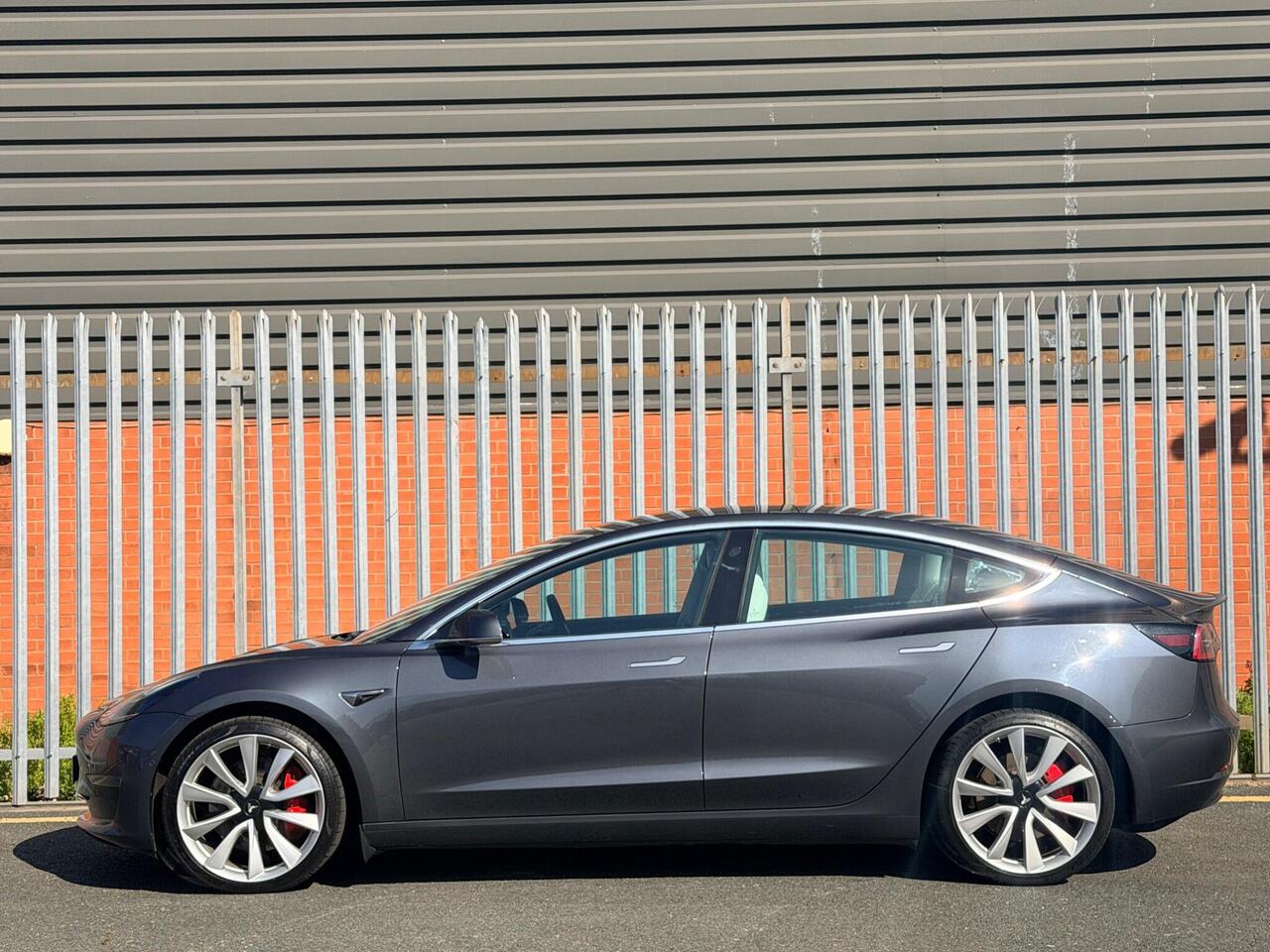 2019 Tesla Model 3 (Dual Motor) Performance Auto 4WDE 4dr (Performance Upgrade), photo 12