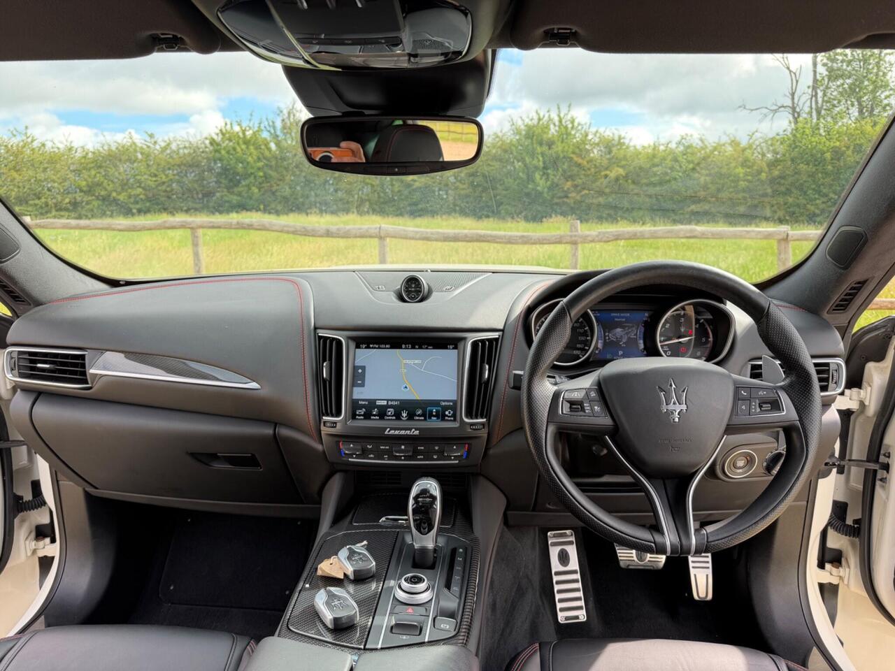Maserati Levante — photo 27