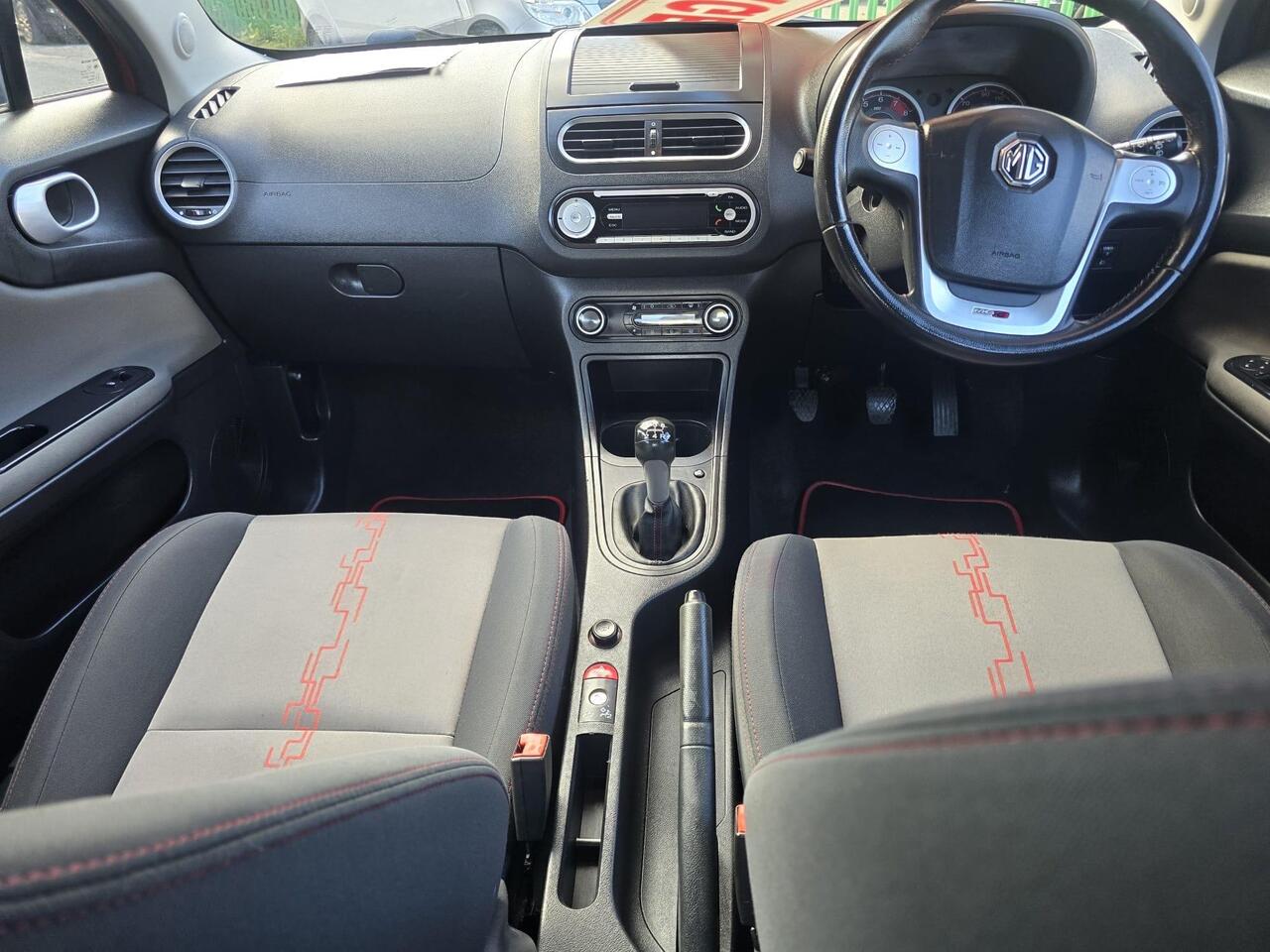 MG MG3 — photo 12