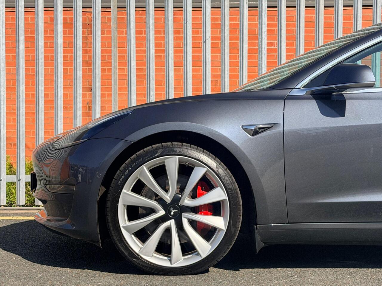 2019 Tesla Model 3 (Dual Motor) Performance Auto 4WDE 4dr (Performance Upgrade), photo 16