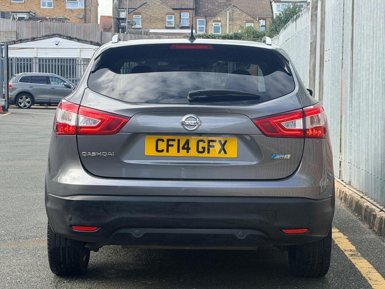 2014 Nissan Qashqai 1.6 dCi Tekna XTRON 2WD Euro 5 (s/s) 5dr, photo 11