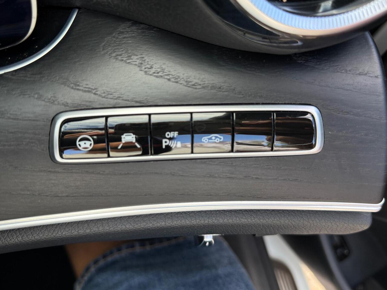 Mercedes-Benz E Class — photo 61