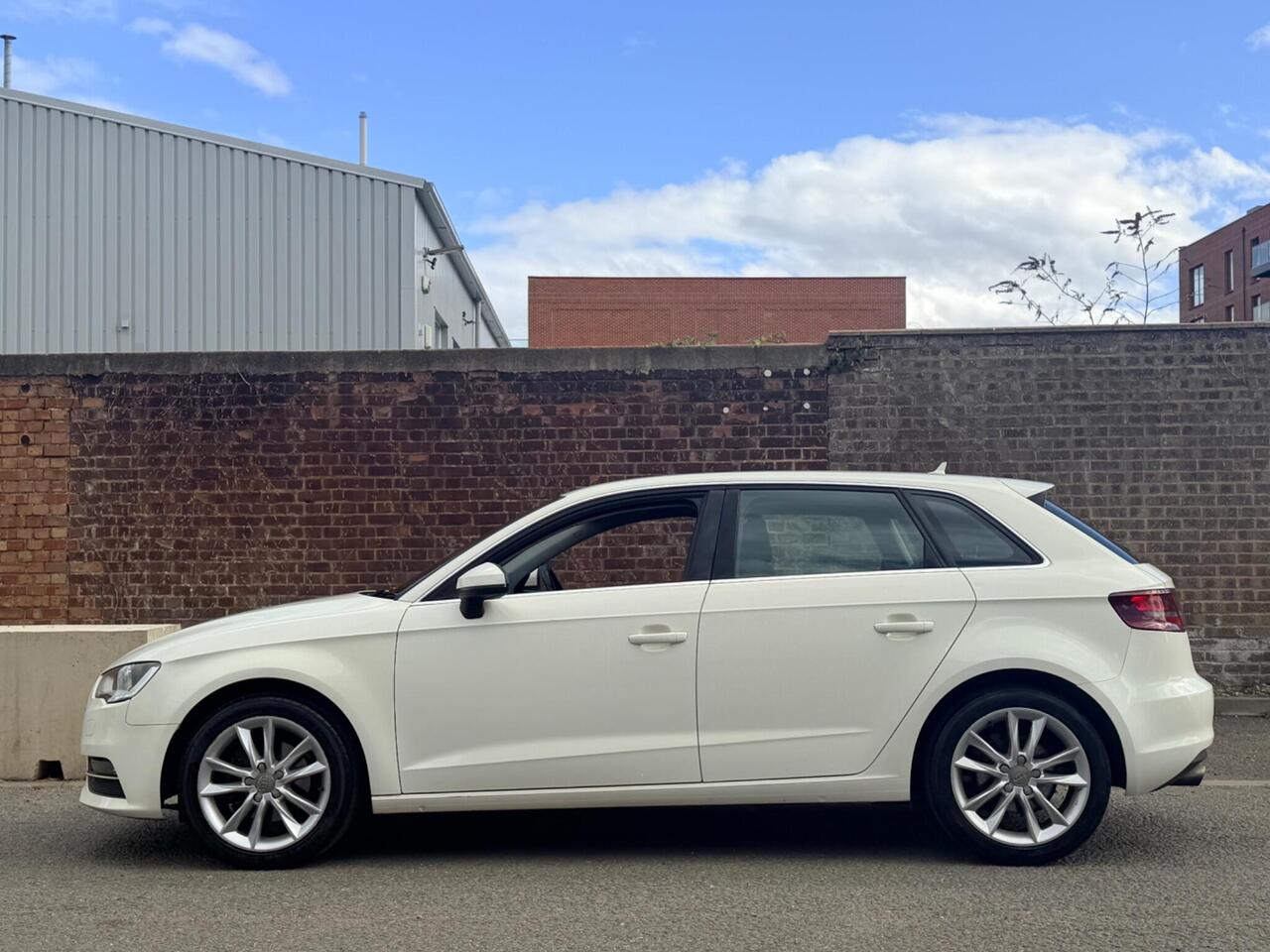 2013 Audi A3 1.6 TDI Sport Sportback Euro 5 (s/s) 5dr, photo 9