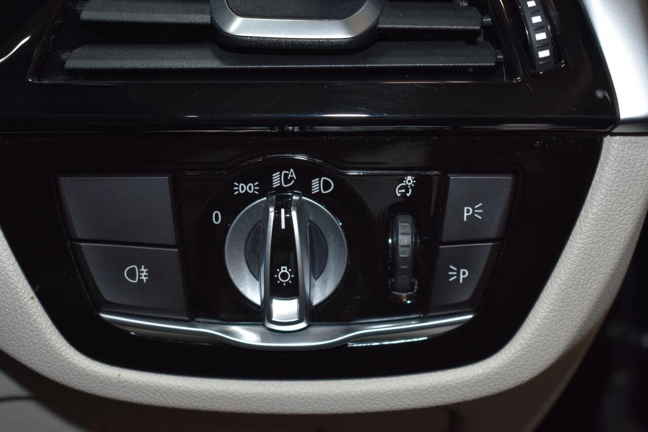 BMW 5 Series — photo 33