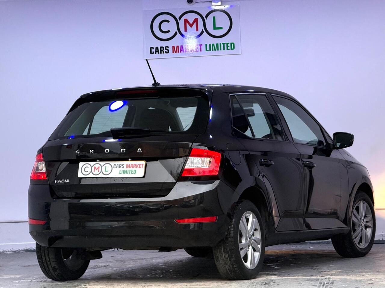 Skoda Fabia — photo 3