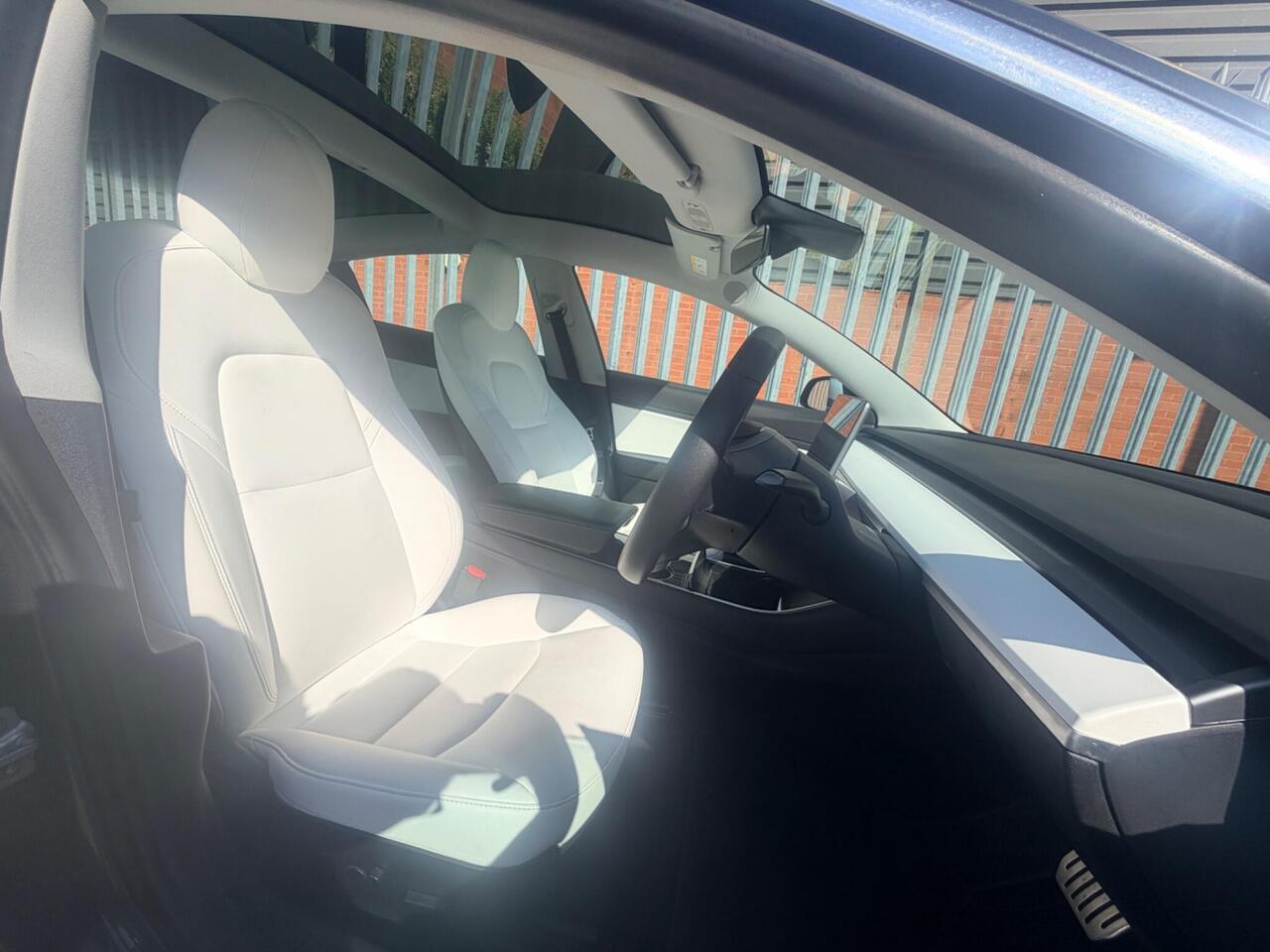 2019 Tesla Model 3 (Dual Motor) Performance Auto 4WDE 4dr (Performance Upgrade), photo 8