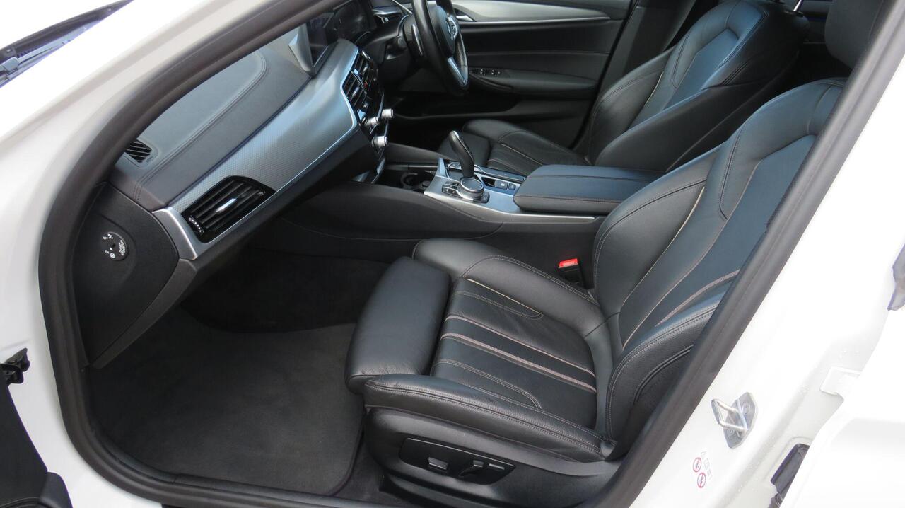 BMW 5 Series — photo 22