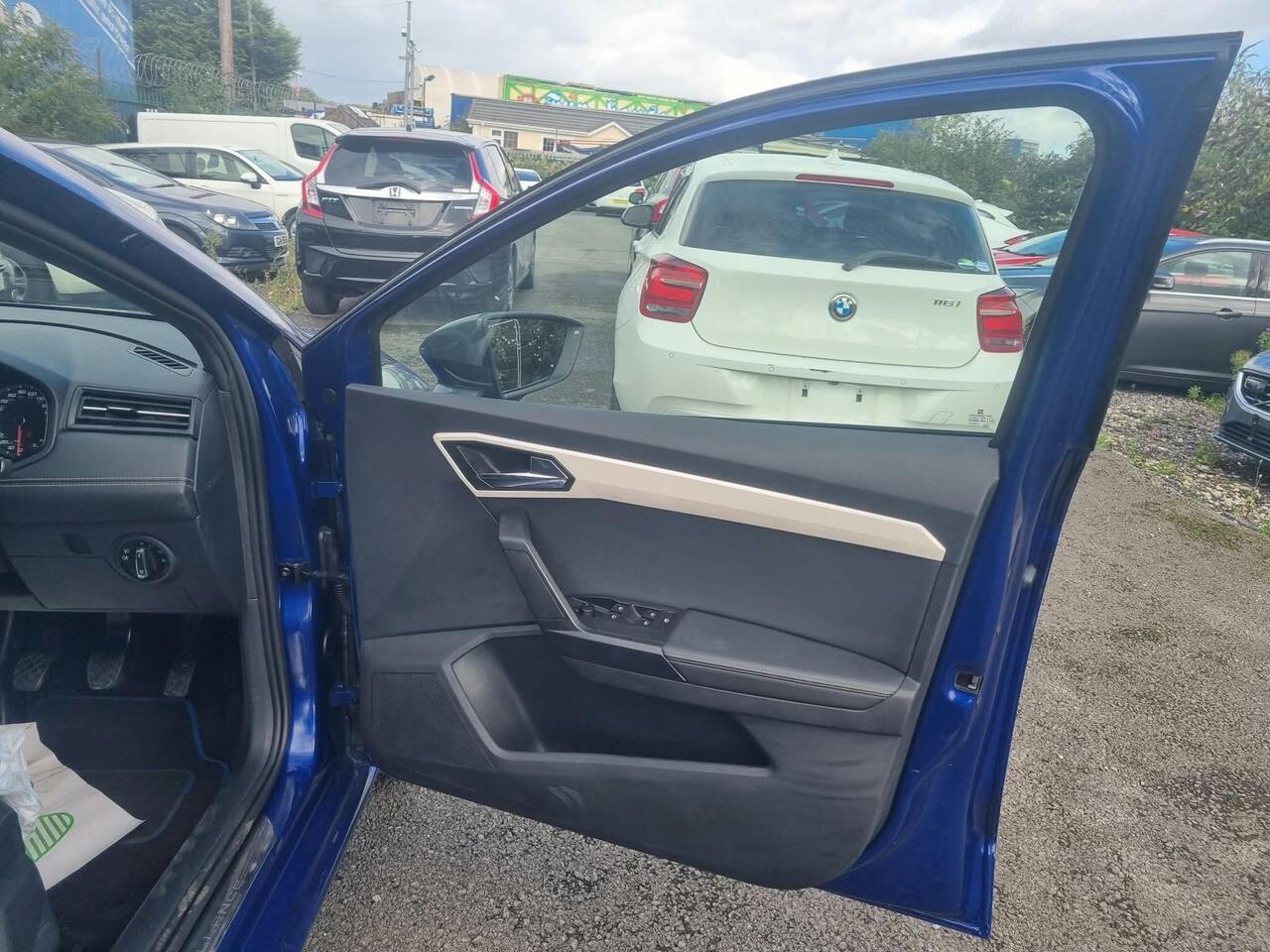 SEAT Ibiza — photo 29
