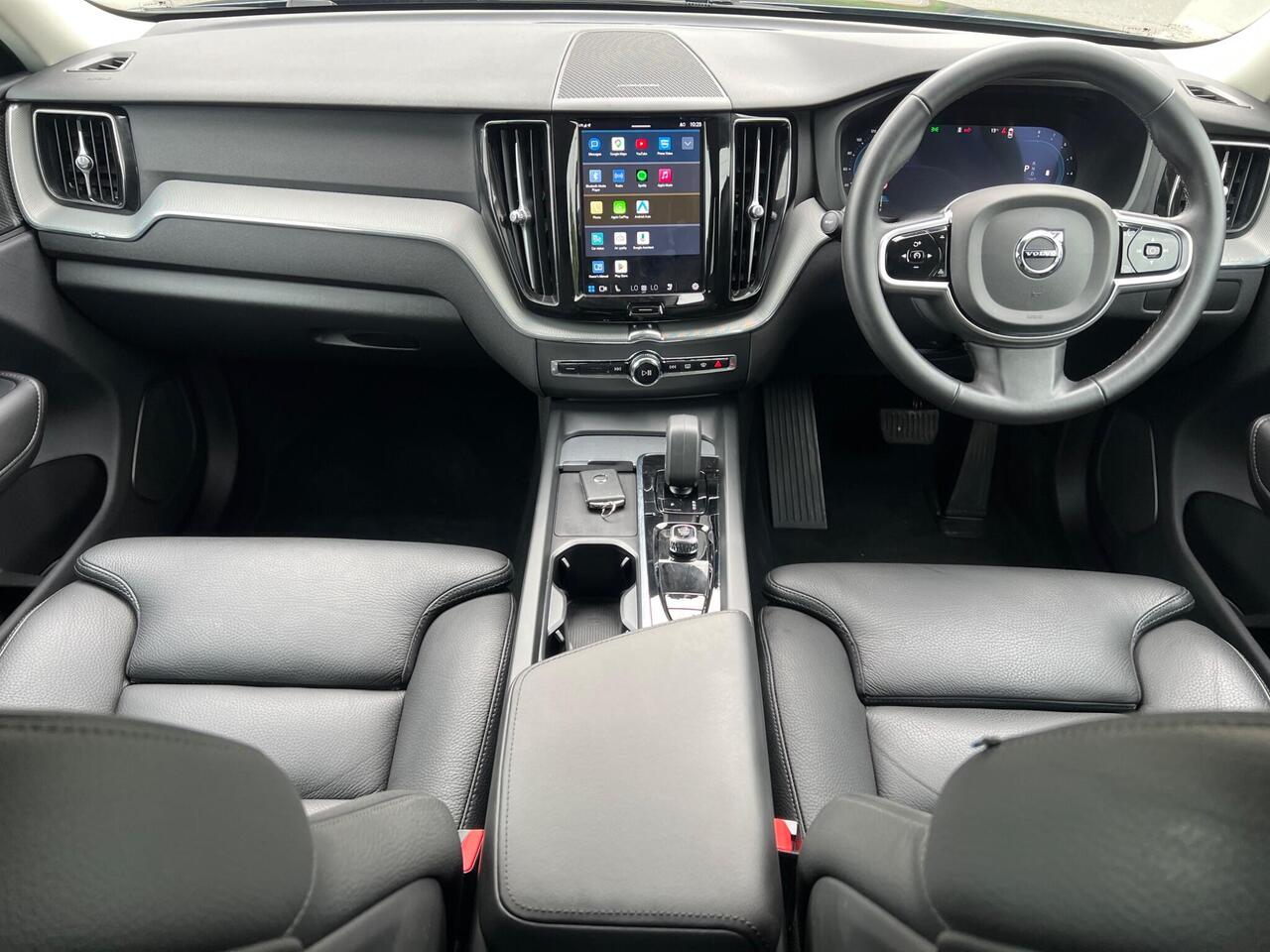 Volvo XC60 — photo 13