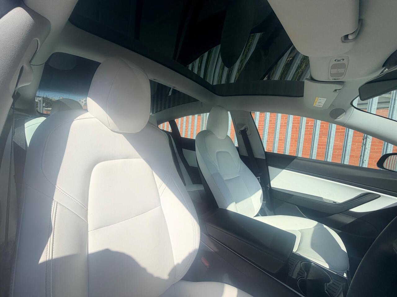 2019 Tesla Model 3 (Dual Motor) Performance Auto 4WDE 4dr (Performance Upgrade), photo 9