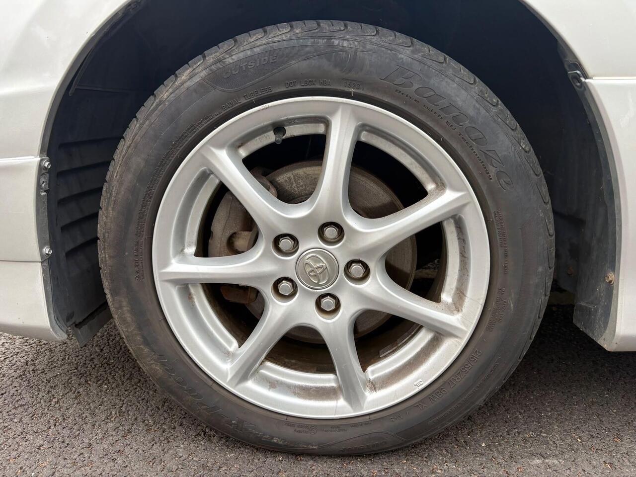Toyota Estima — photo 32