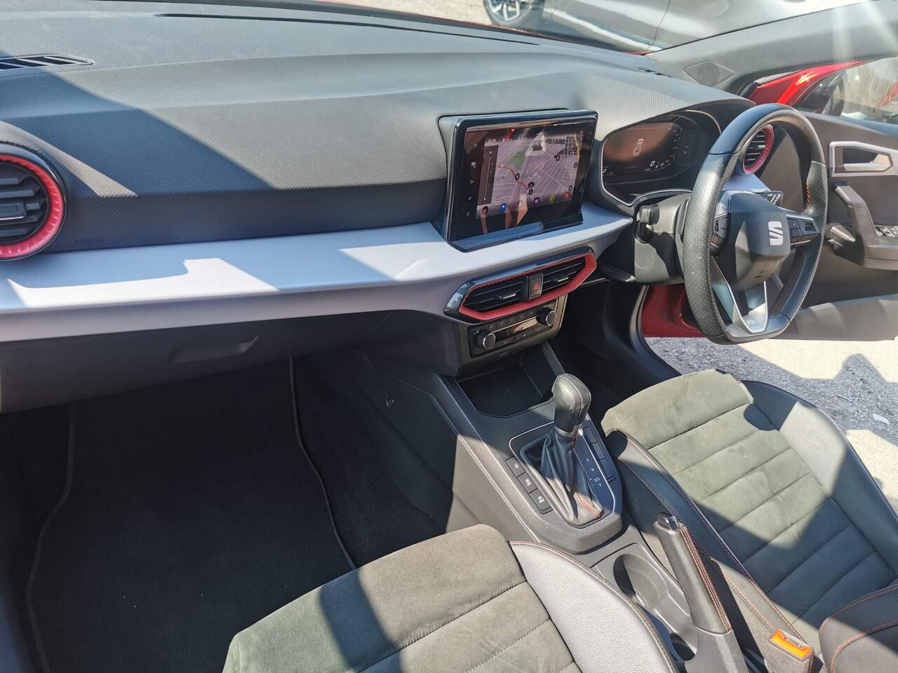 SEAT Ibiza — photo 13