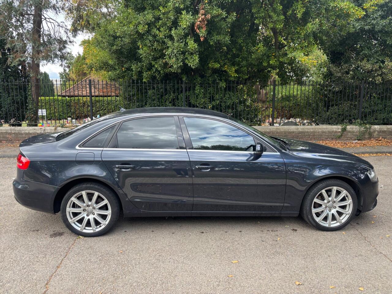Audi A4 — photo 7