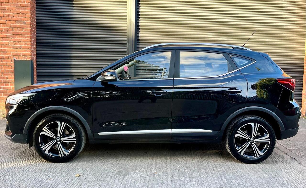 MG MG ZS — photo 12