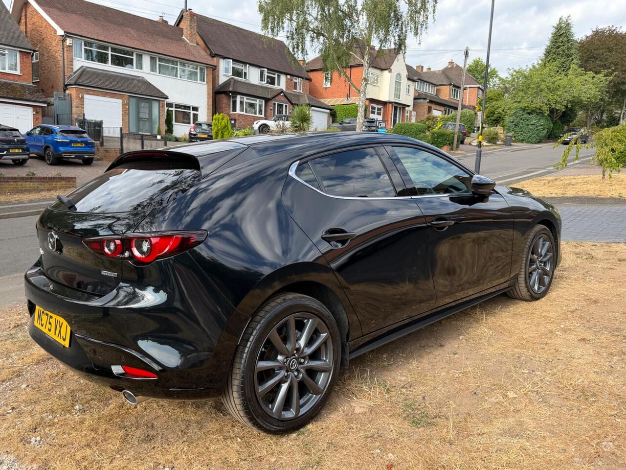 Mazda Mazda3 — photo 8