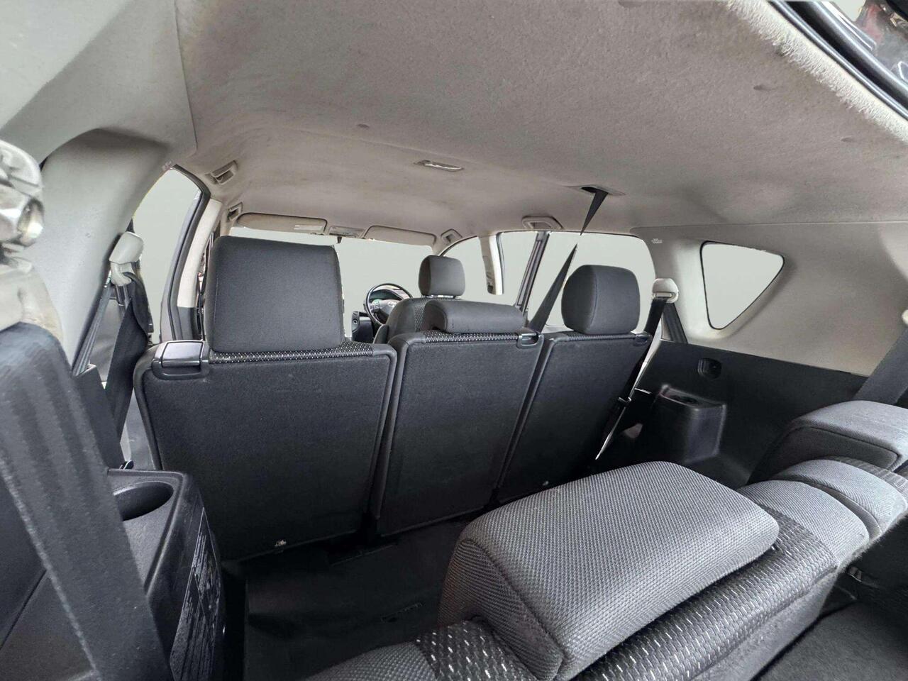 Toyota Corolla Verso — photo 36