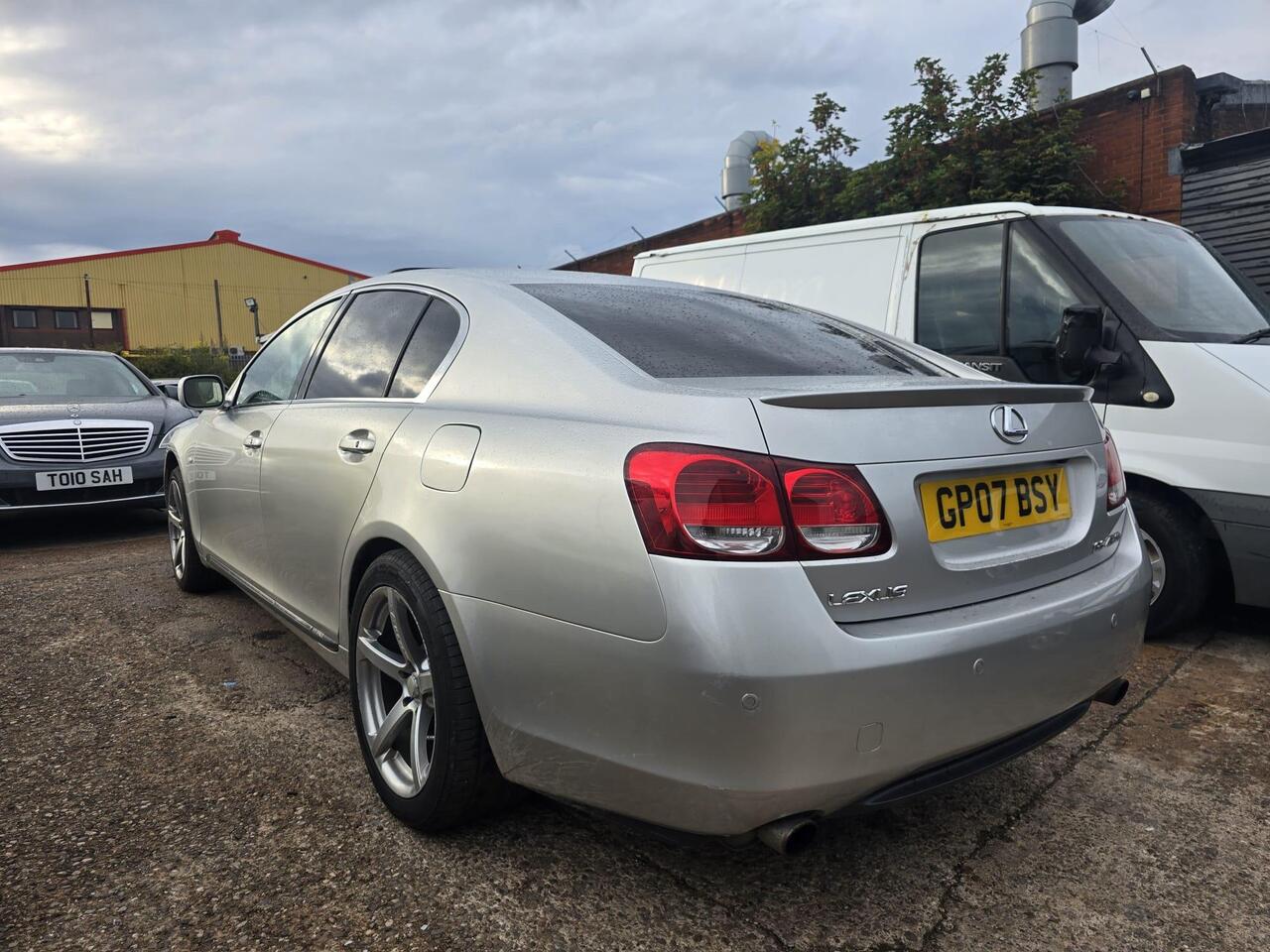 Lexus GS — photo 4