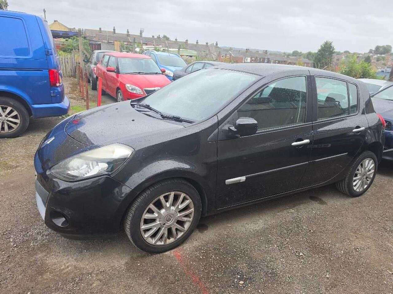 Renault Clio — photo 4