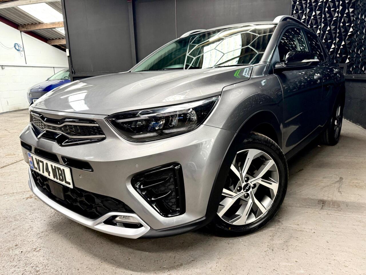 Kia Stonic — photo 52
