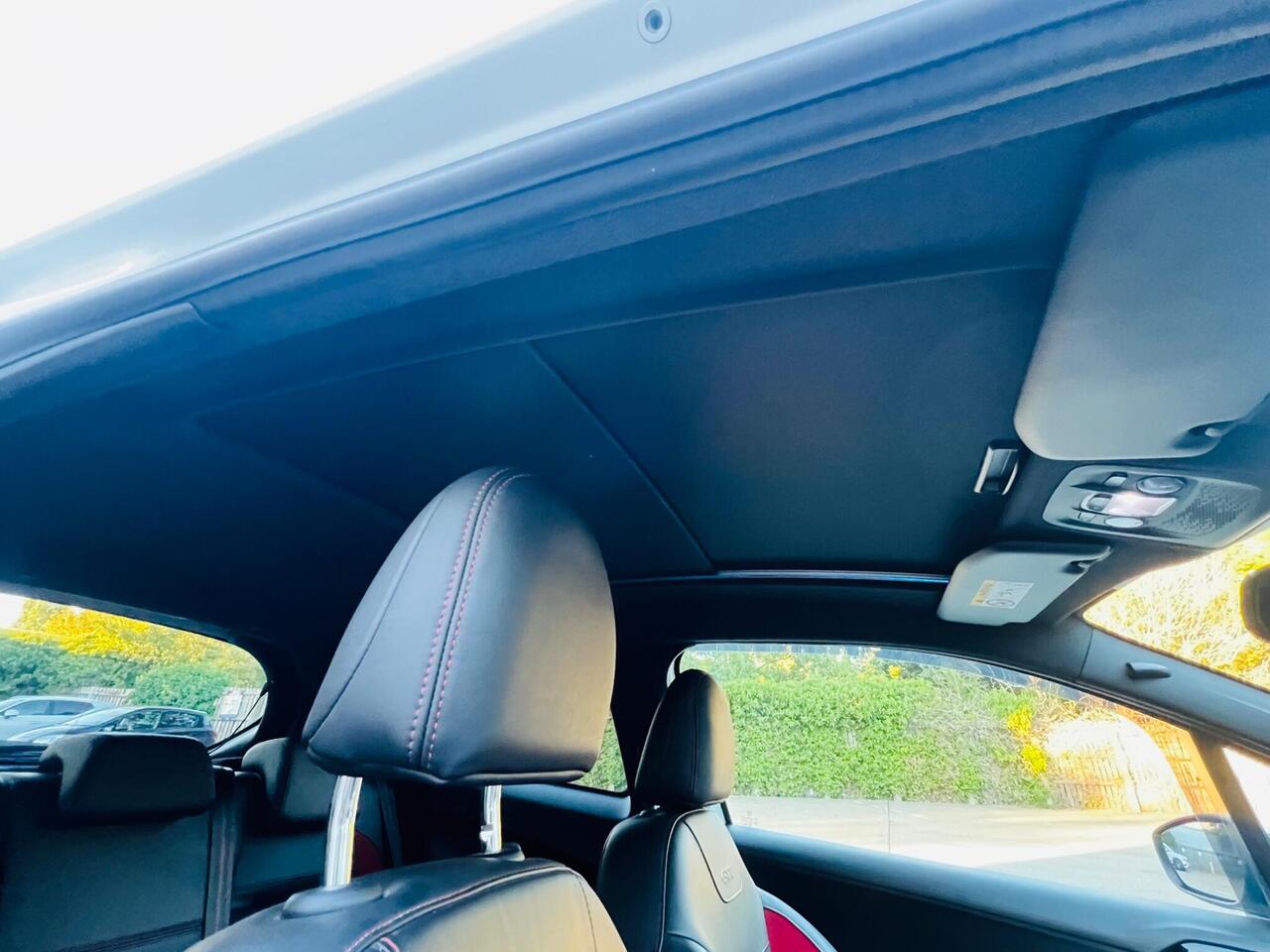 Peugeot 208 — photo 49