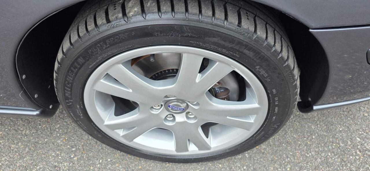 Volvo V70 — photo 42