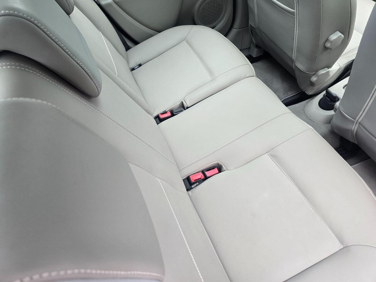 Renault Clio — photo 23