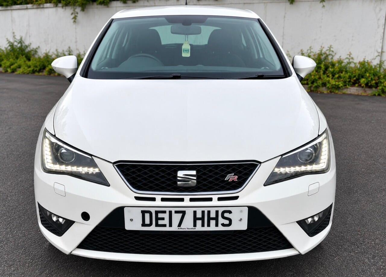 SEAT Ibiza — photo 2