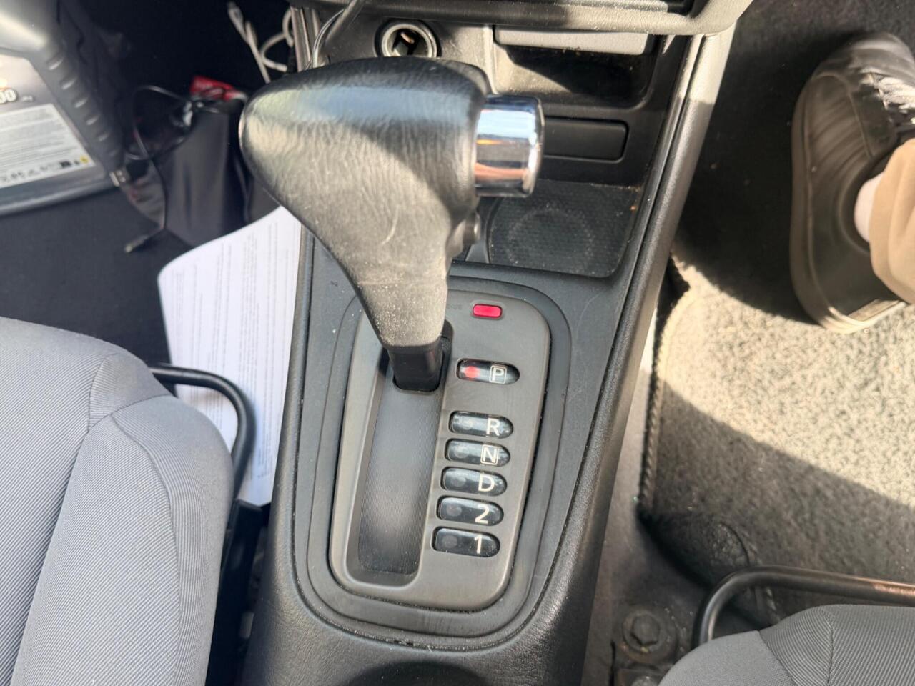 2005 Nissan Almera 1.8 S 5dr, photo 16