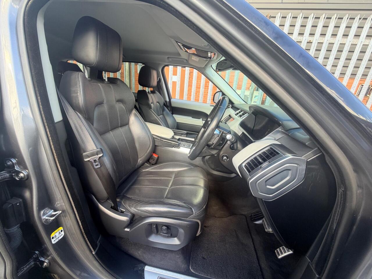 2015 Land Rover Range Rover Sport 3.0 SD V6 HSE Dynamic Auto 4WD Euro 6 (s/s) 5dr, photo 6