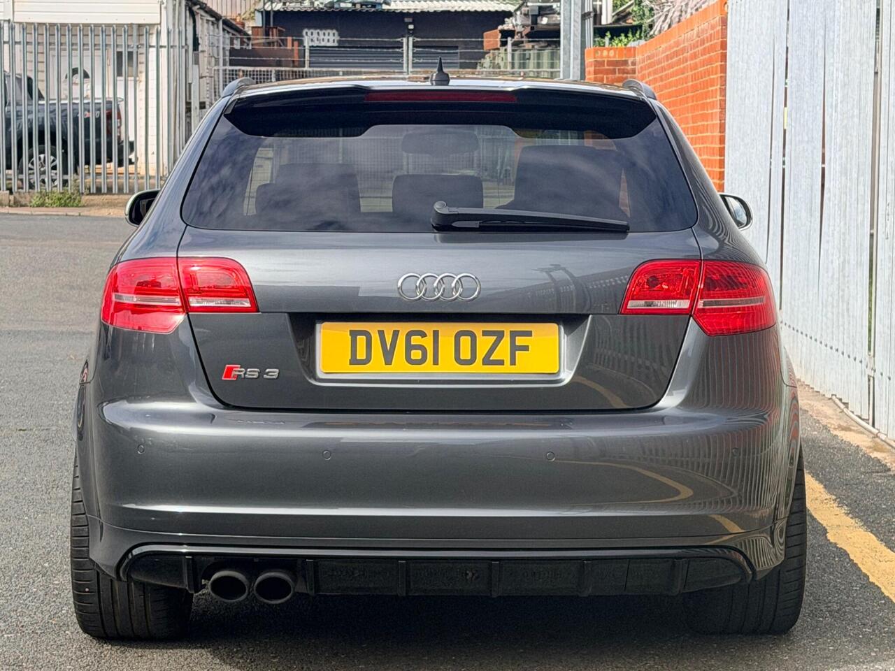2011 Audi RS3 2.5 TFSI Sportback S Tronic quattro Euro 5 5dr, photo 12