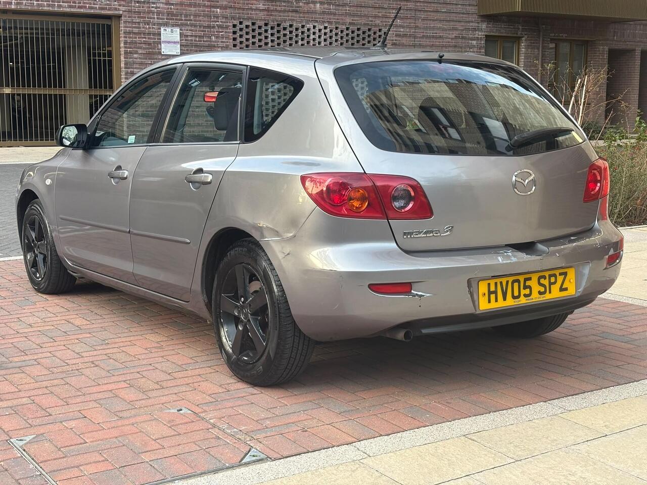 Mazda Mazda3 — photo 2