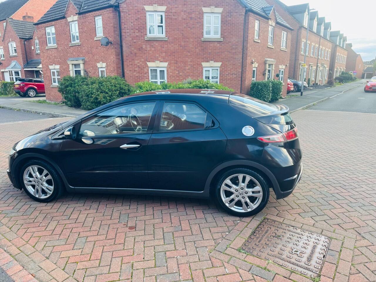 Honda Civic — photo 22