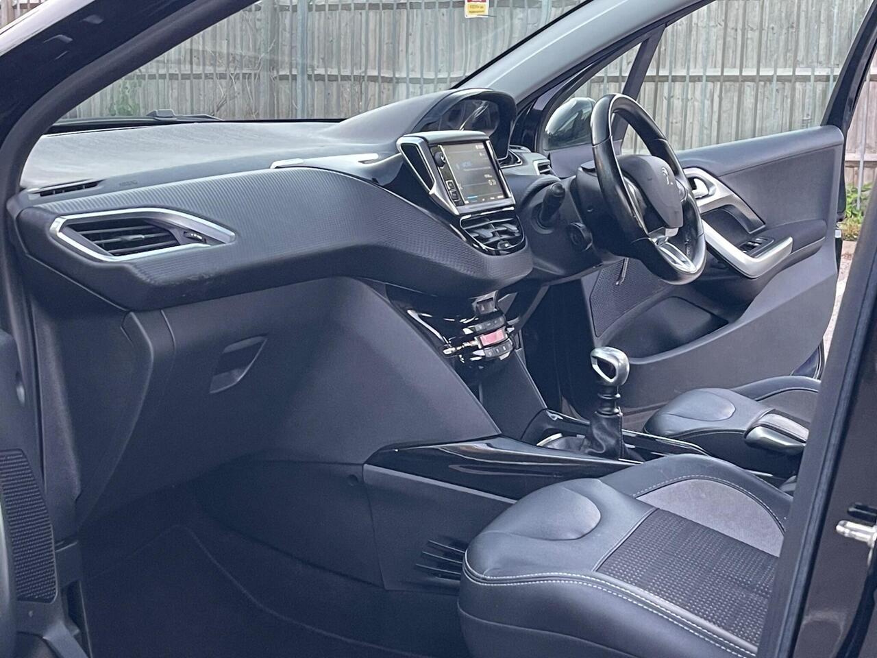 Peugeot 2008 — photo 34