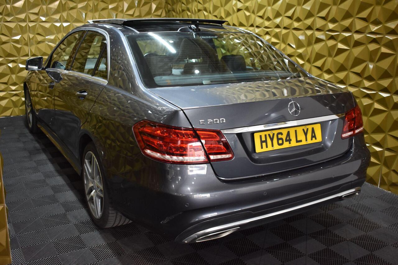 Mercedes-Benz E Class — photo 6