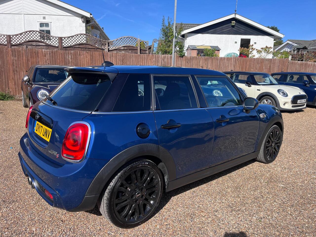 MINI Hatch — photo 9