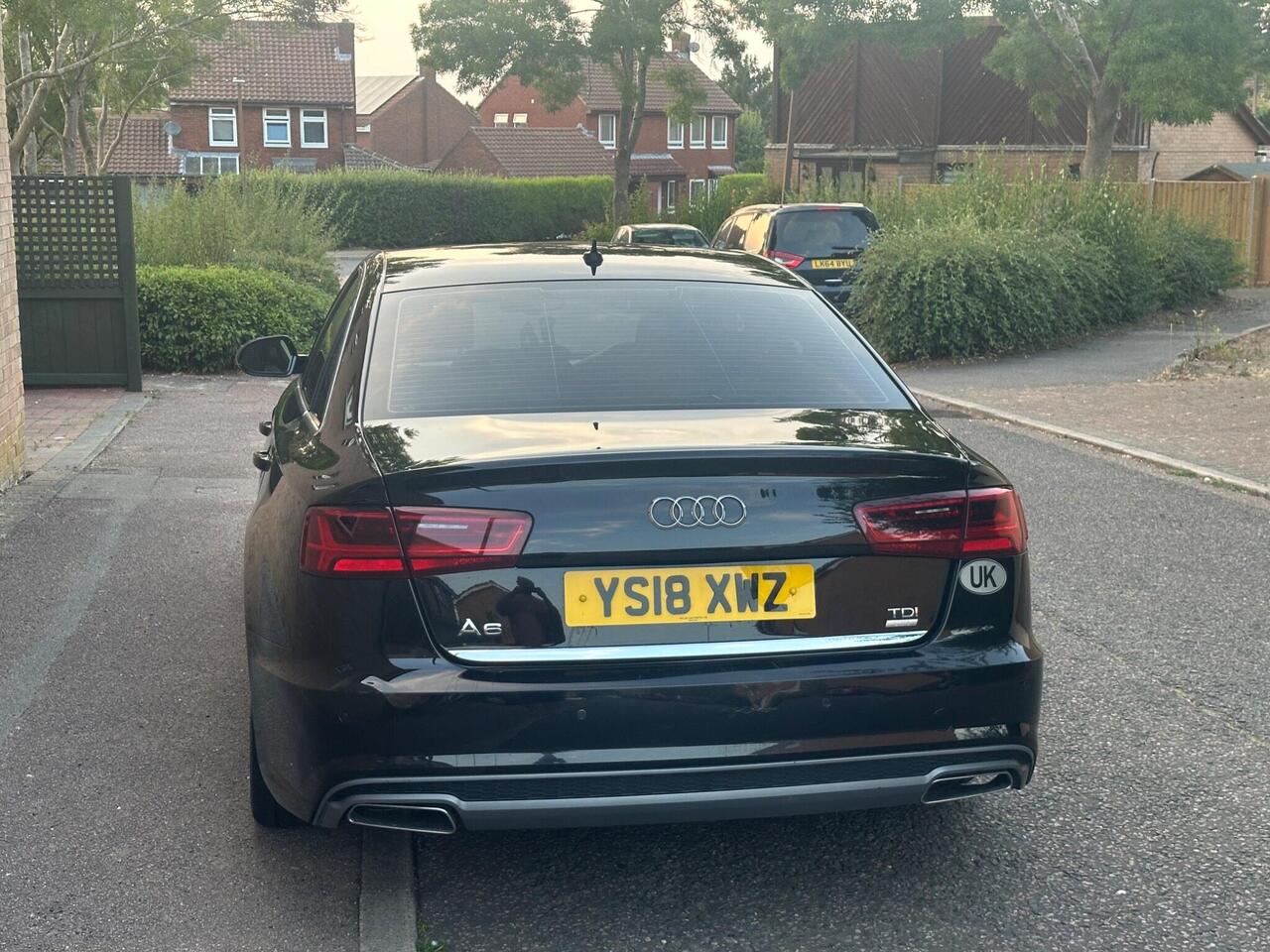 Audi A6 Saloon — photo 1