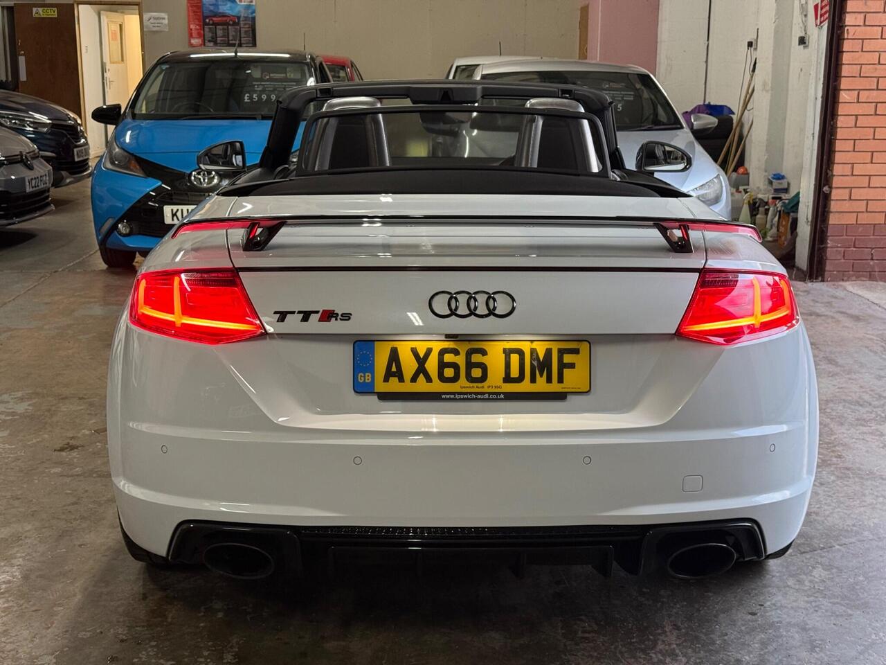 Audi TT RS — photo 7