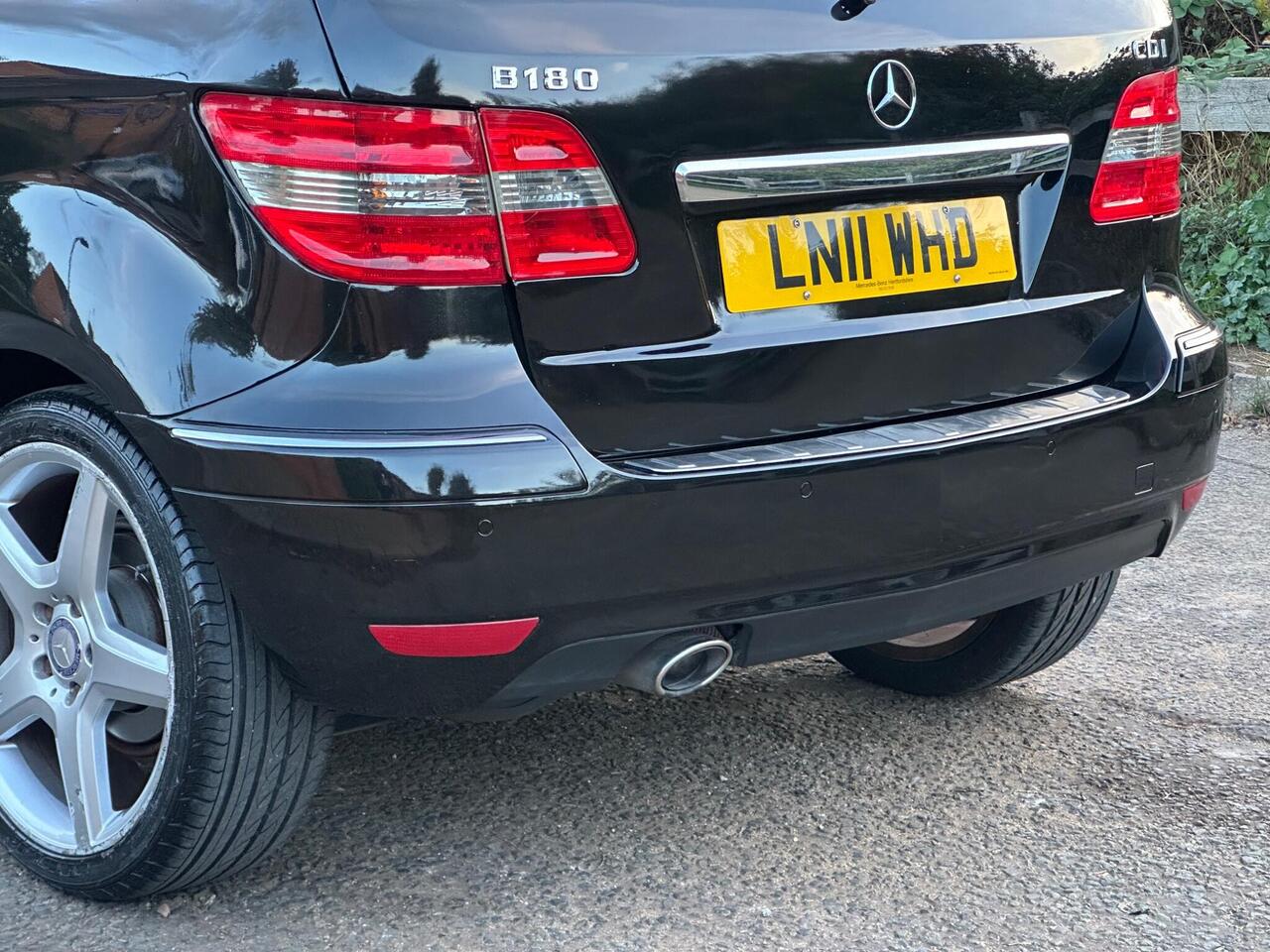 Mercedes-Benz B Class — photo 28