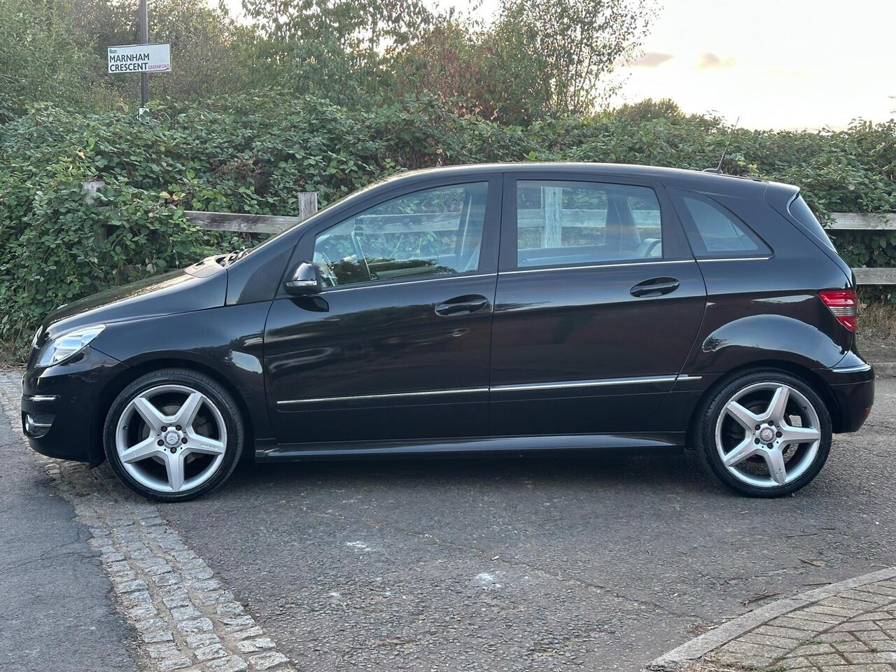 Mercedes-Benz B Class — photo 8