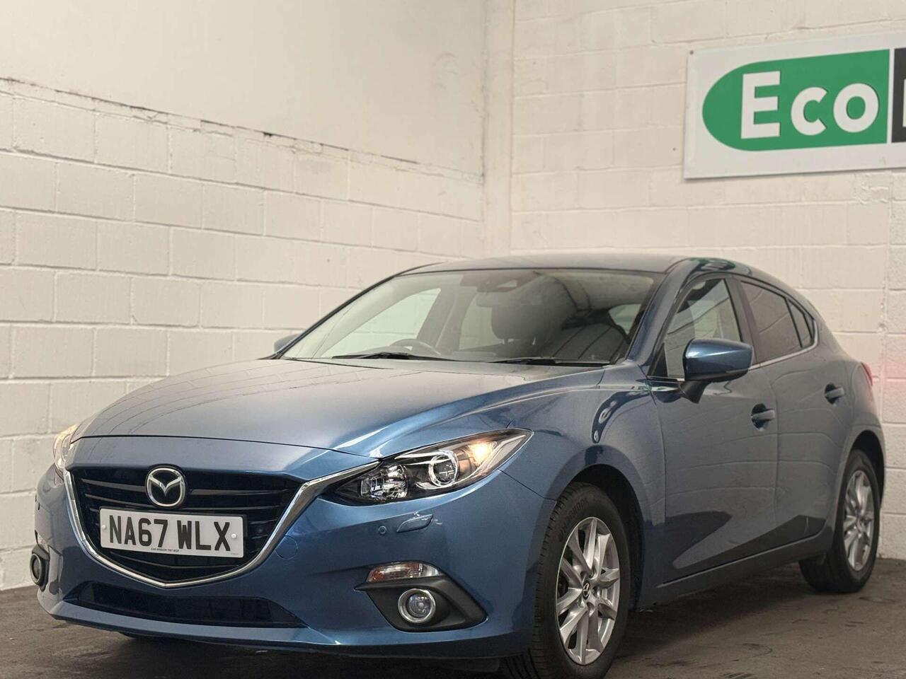 Mazda Mazda3 — photo 4
