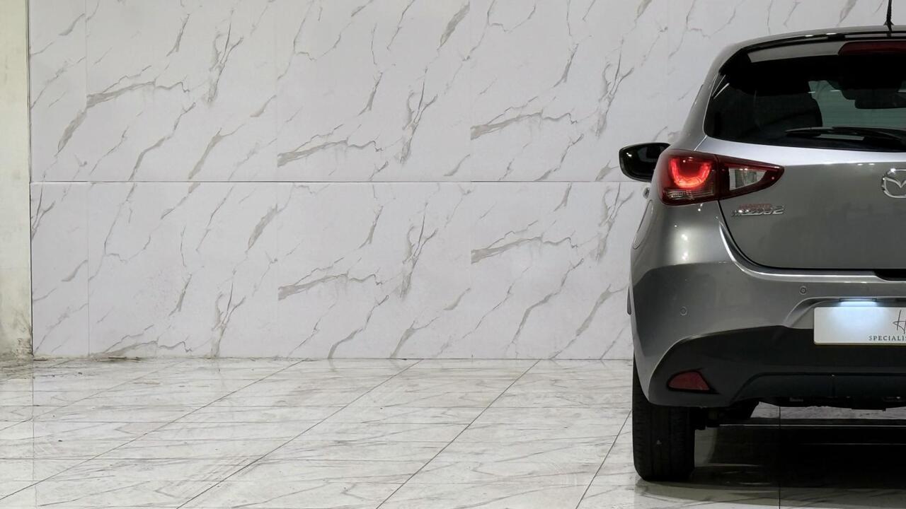 Mazda Mazda2 — photo 34