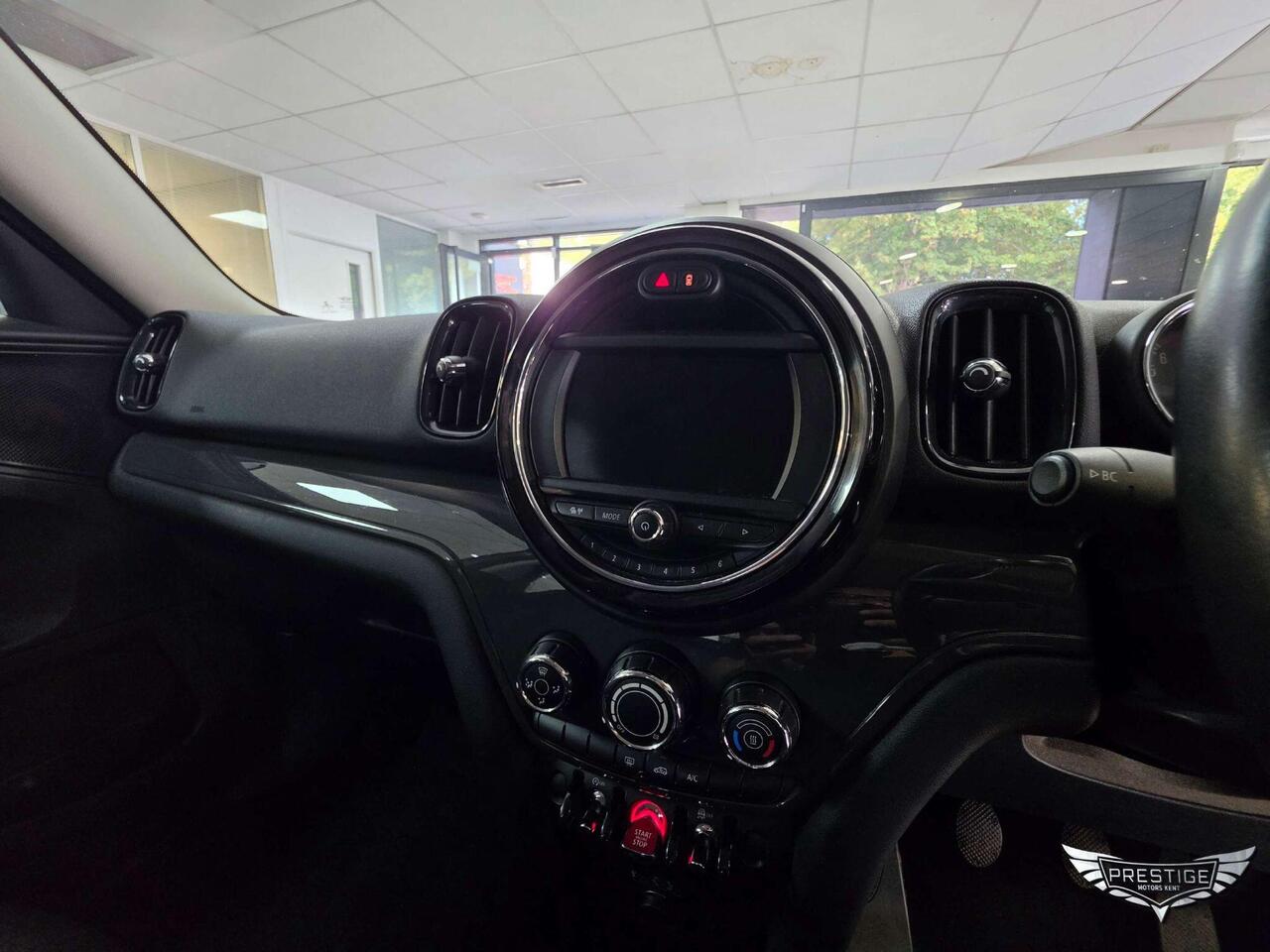 MINI Countryman — photo 34