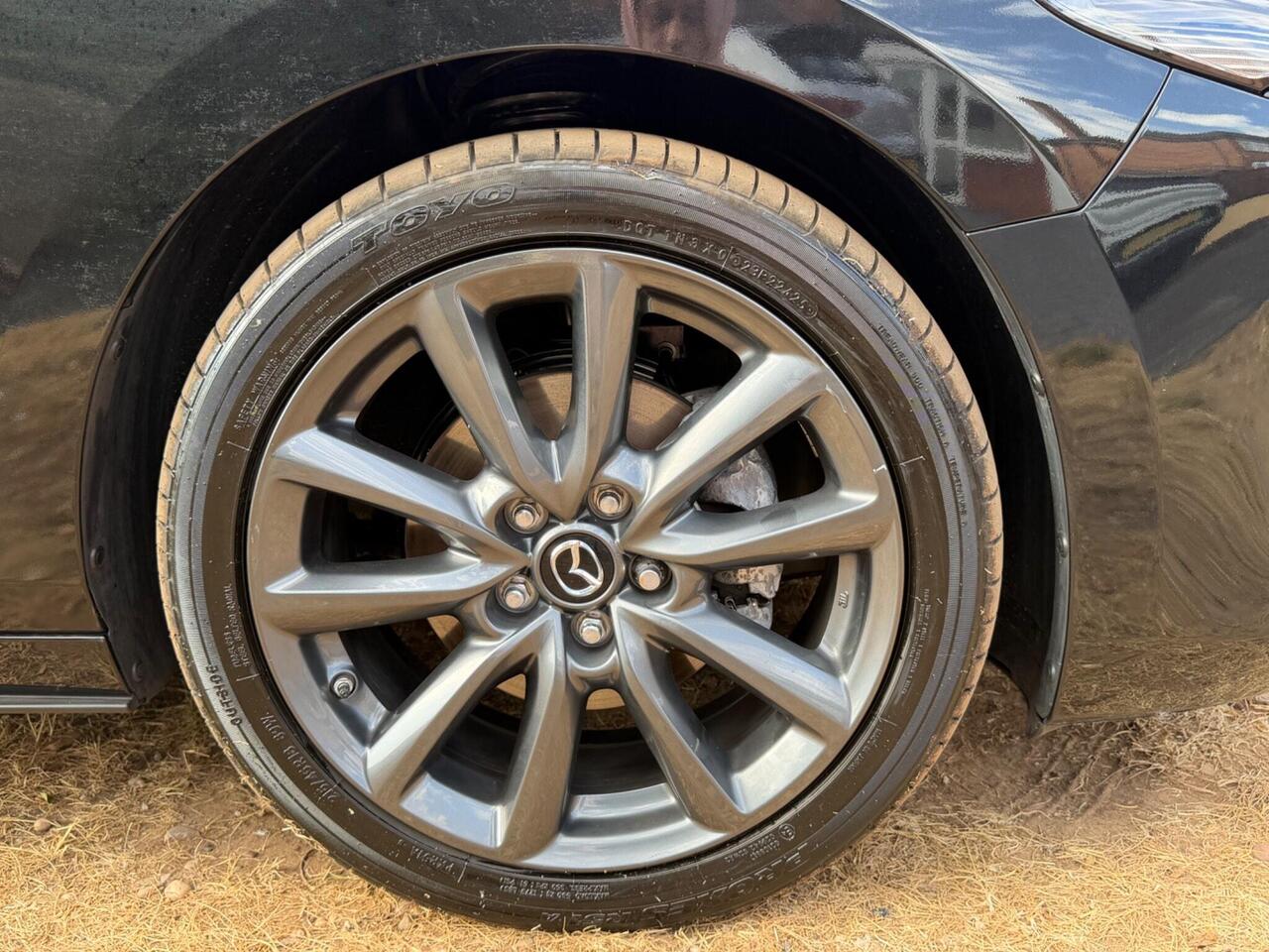 Mazda Mazda3 — photo 28
